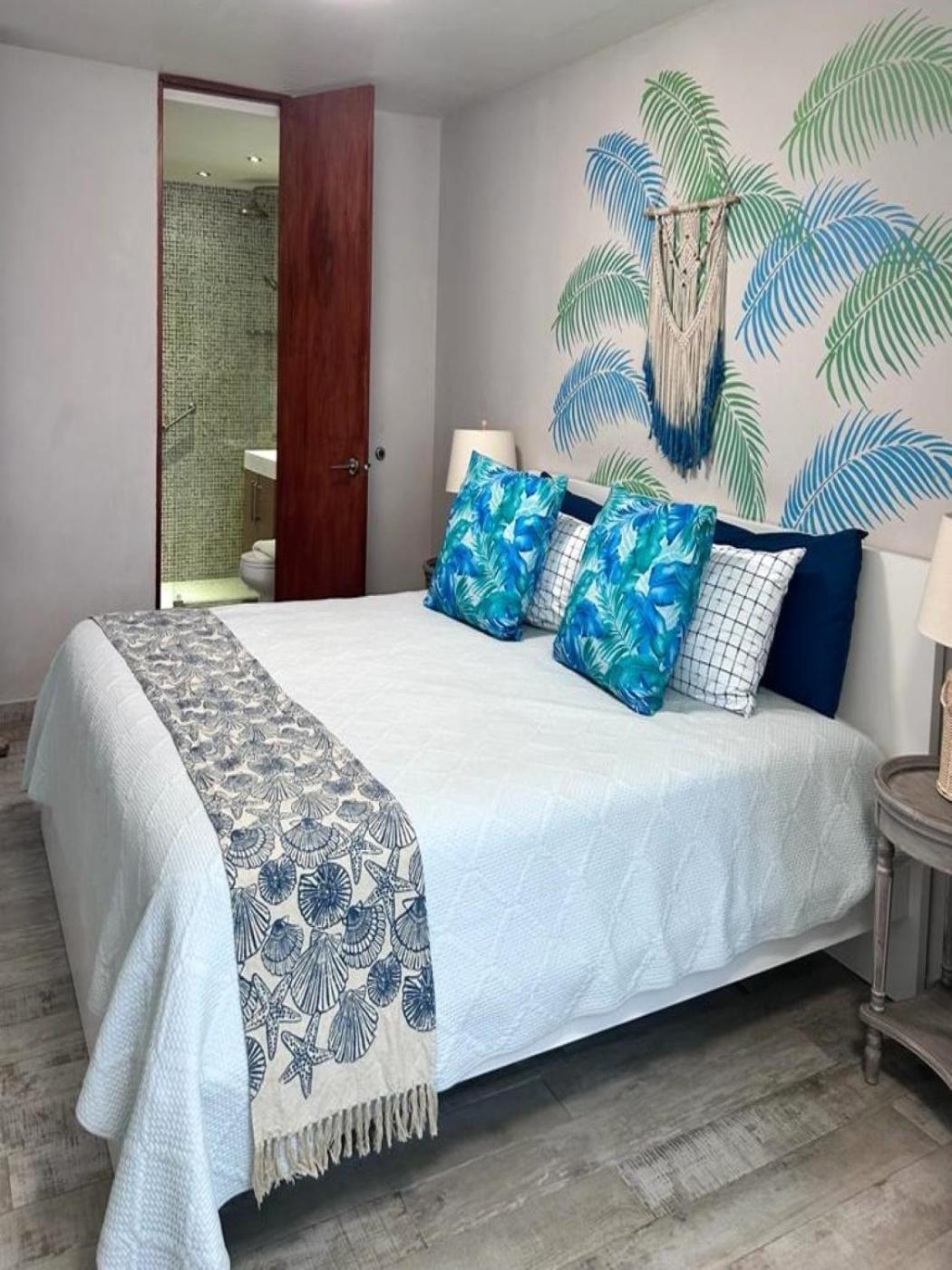 Kasa Brisa Marina Ocean View Balcony Beachfront San Juan Bagian luar foto